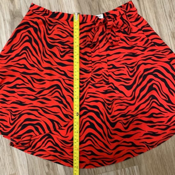 Sunday Best Flowy Wrap Mini Skirt - Cat Animal Print - 2 - Picture 10 of 10